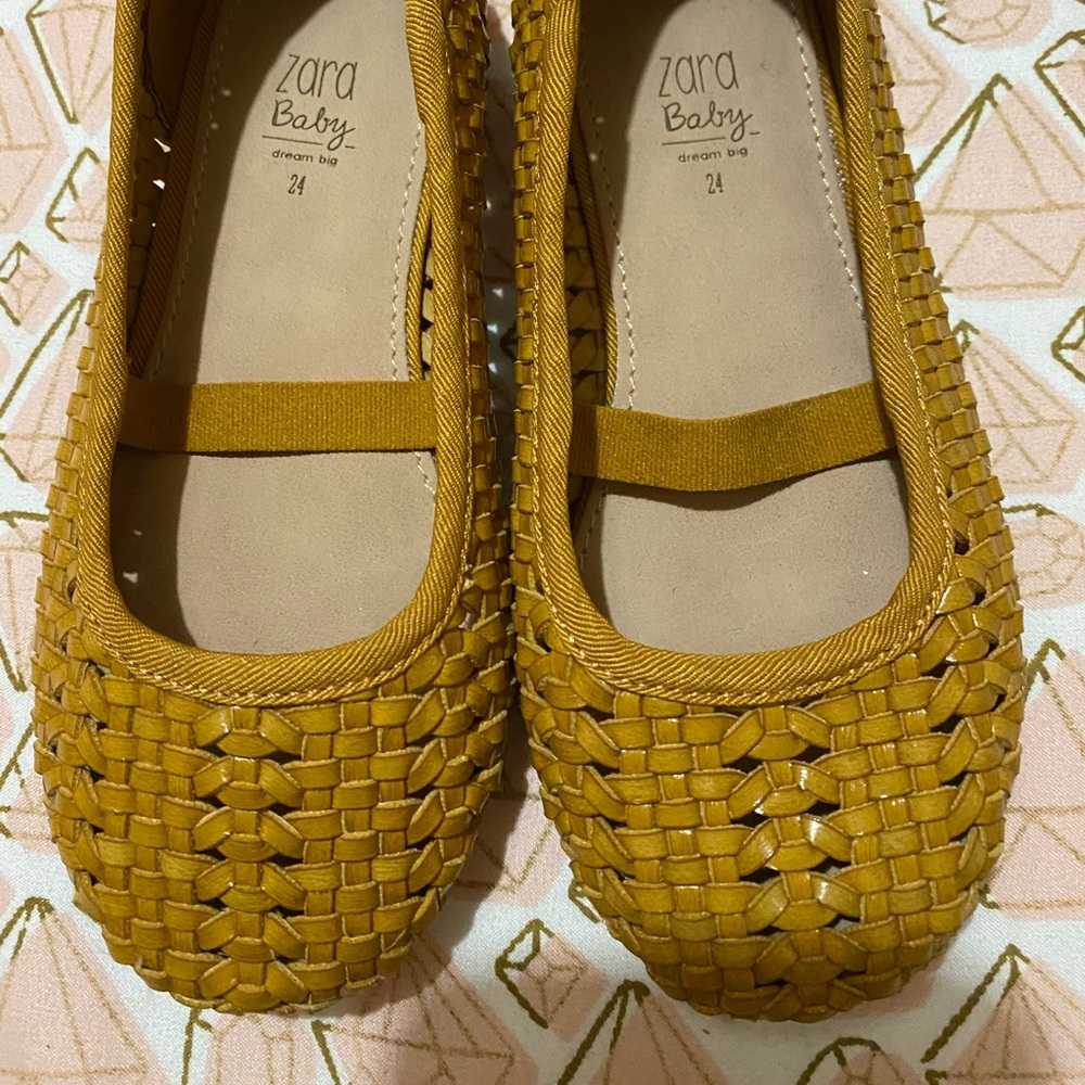 Zara Girl Mustard Flats Shoes Size 24 Shoes
